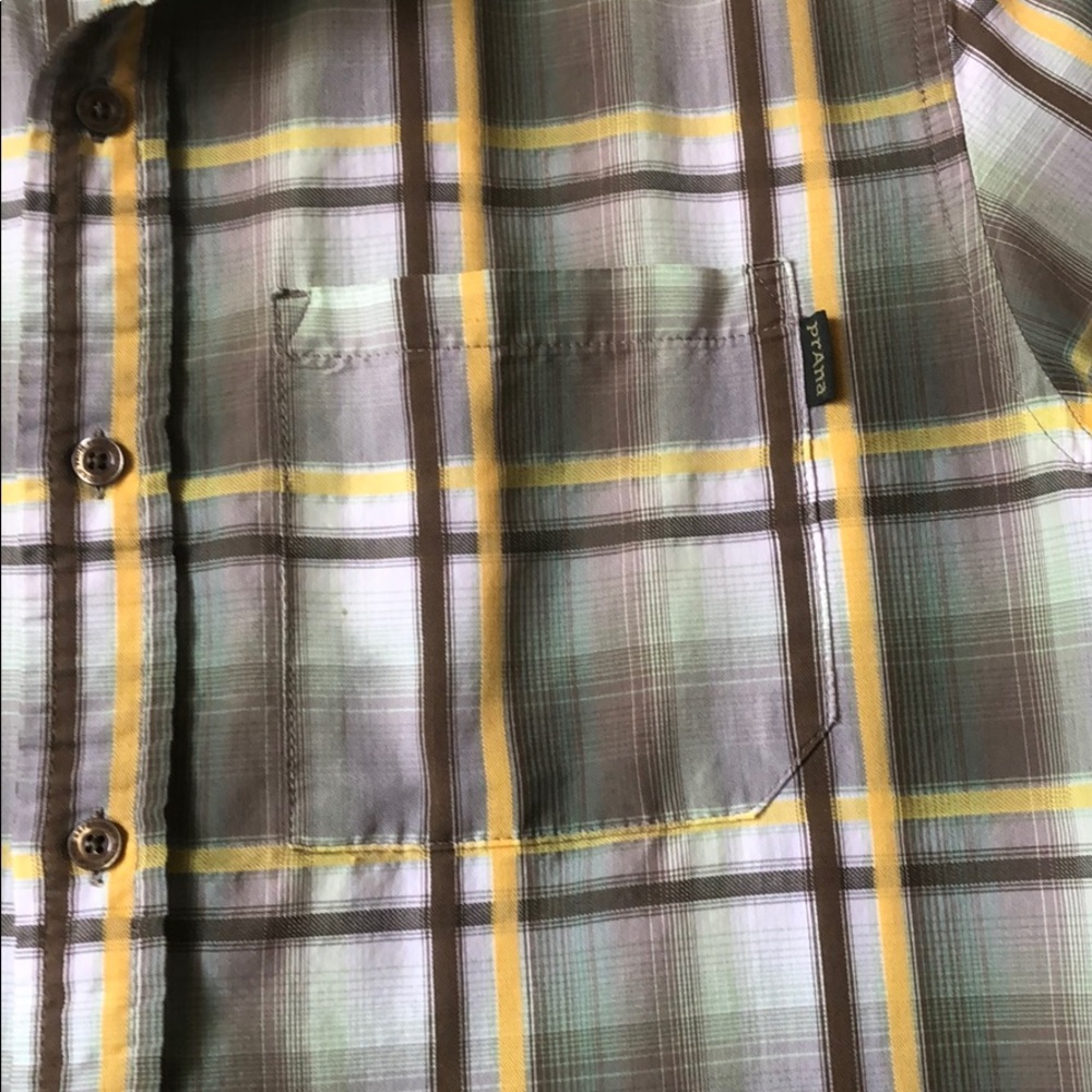 Prana plaid short sleeve button down shirt sz M - Picture 2 of 8